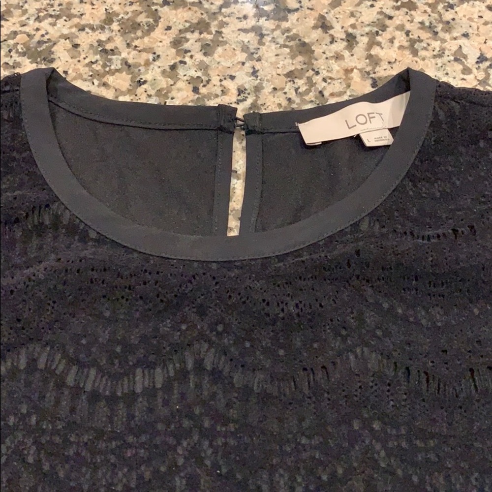 Loft lace sleeveless. - Picture 2 of 4